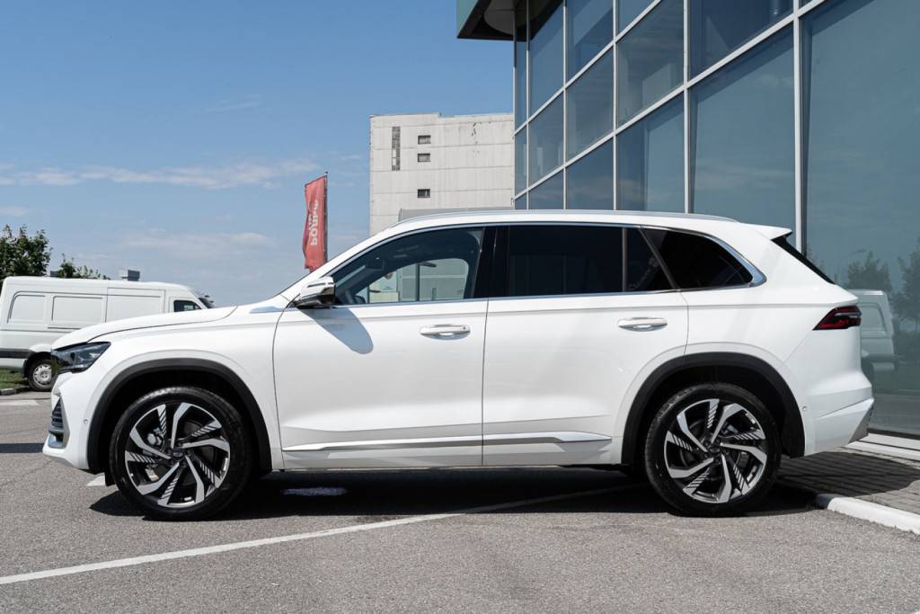 Geely Monjaro Flagship 2.0T (238 hp) 8AT 4WD