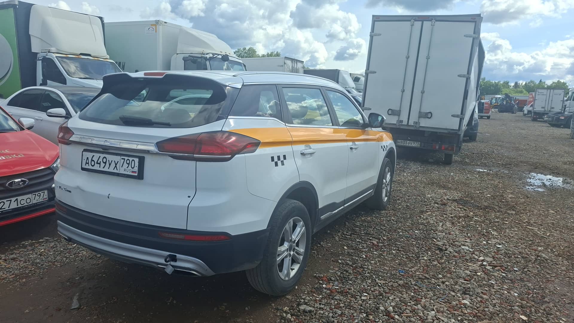 Geely Atlas Pro,  174 999 км, 2023 года в лизинг