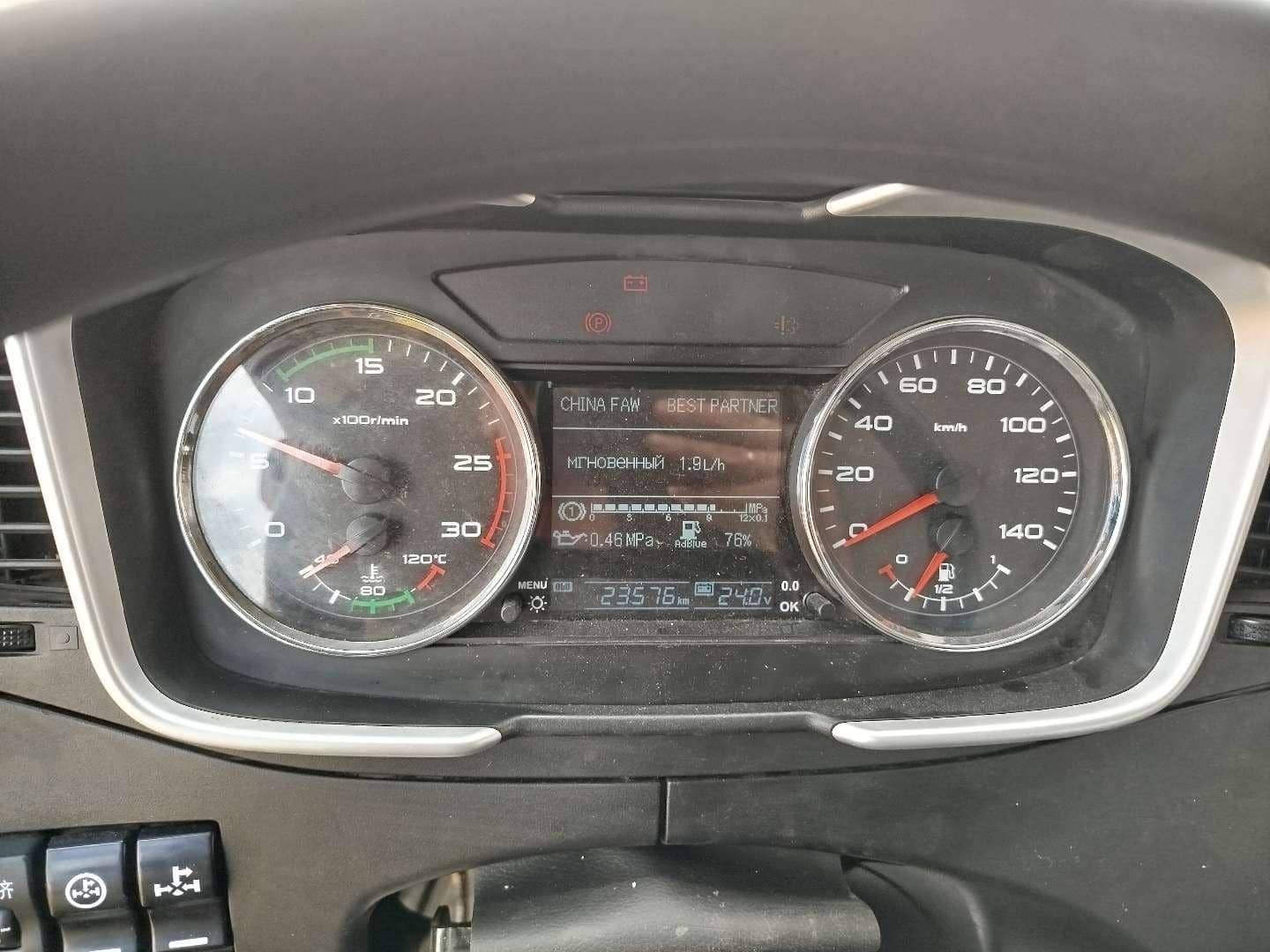 FAW CA3250P66K24L1TE5 6x6,  23 576 км, 2024 года в лизинг