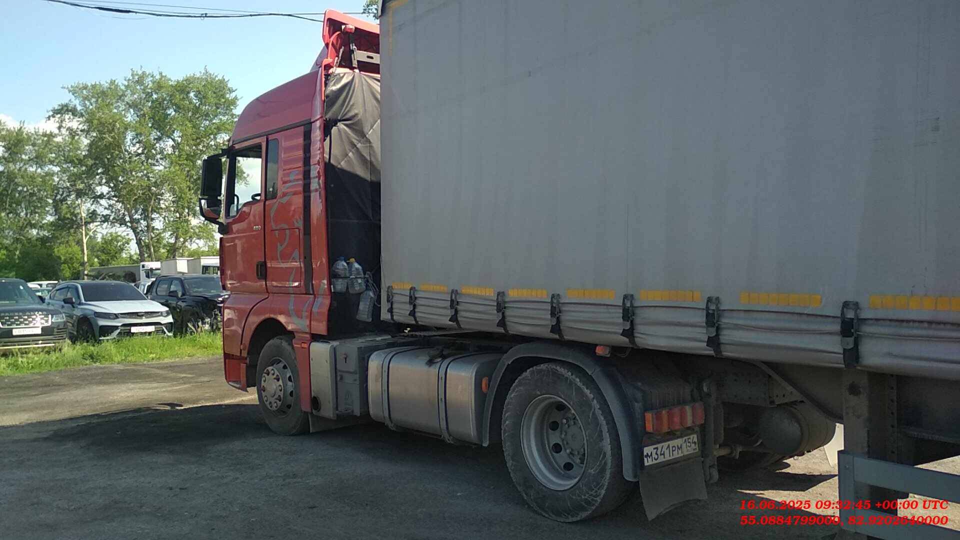 Sitrak C7H 4x2 ZZ4186V361HE,  489 899 км, 2022 года в лизинг