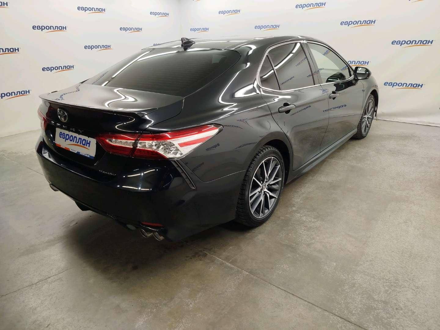 Toyota Camry,  116 756 км, 2023 года в лизинг