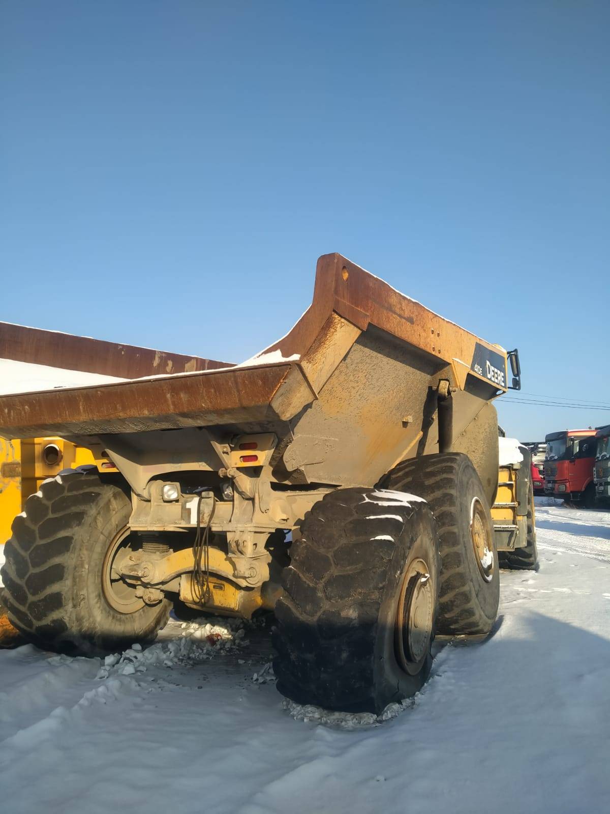 John Deere 410E Лот 000007350