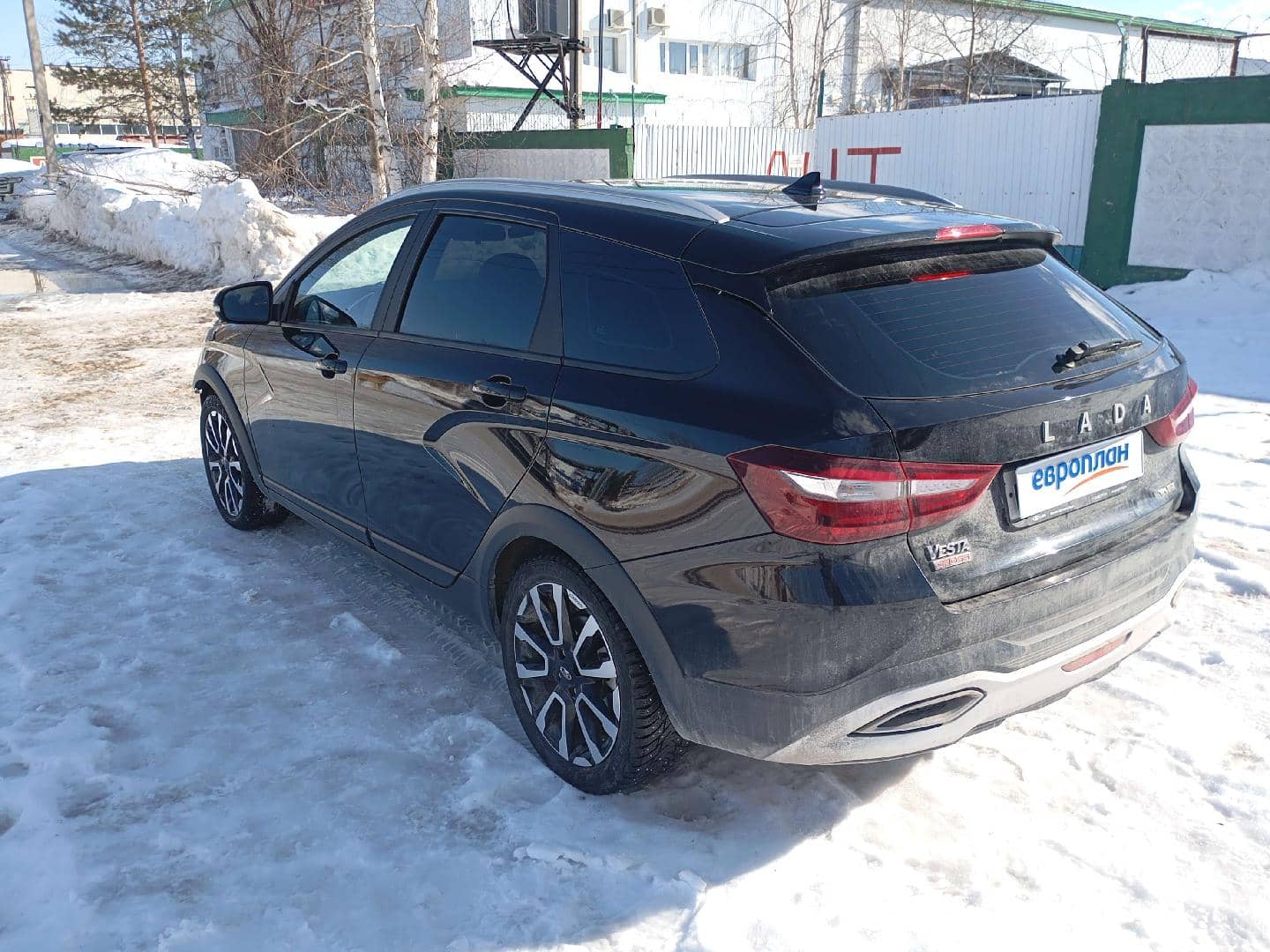 Lada Vesta универсал Кросс,  27 448 км, 2024 года в лизинг