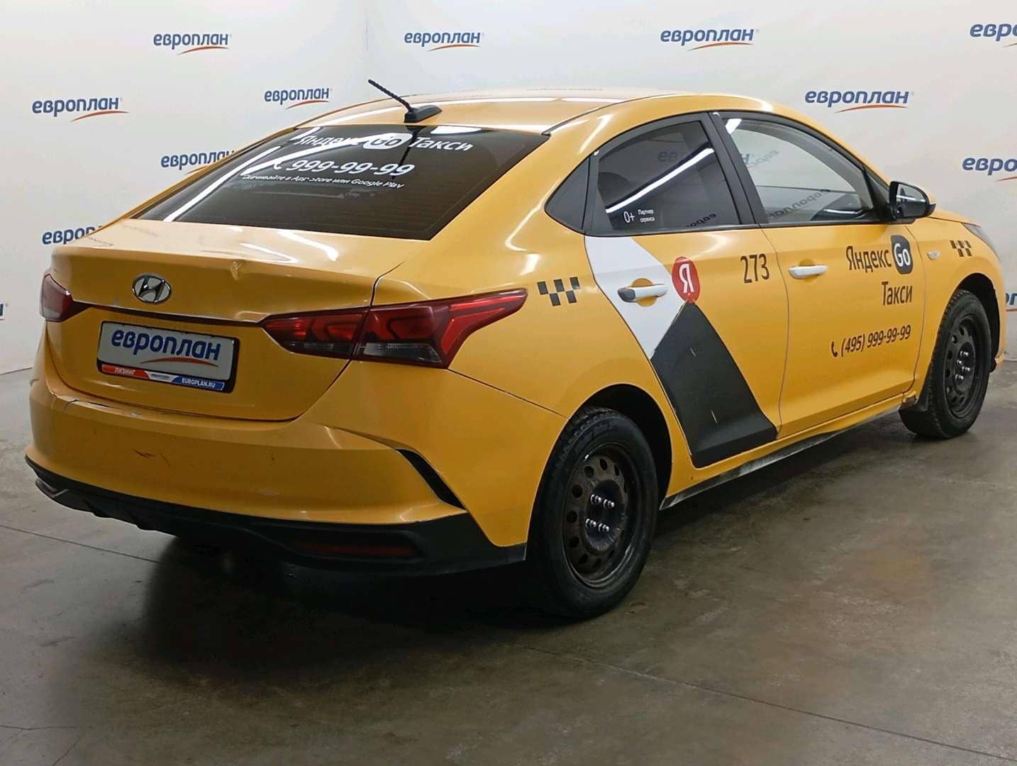 Hyundai Solaris,  432 145 км, 2021 года в лизинг