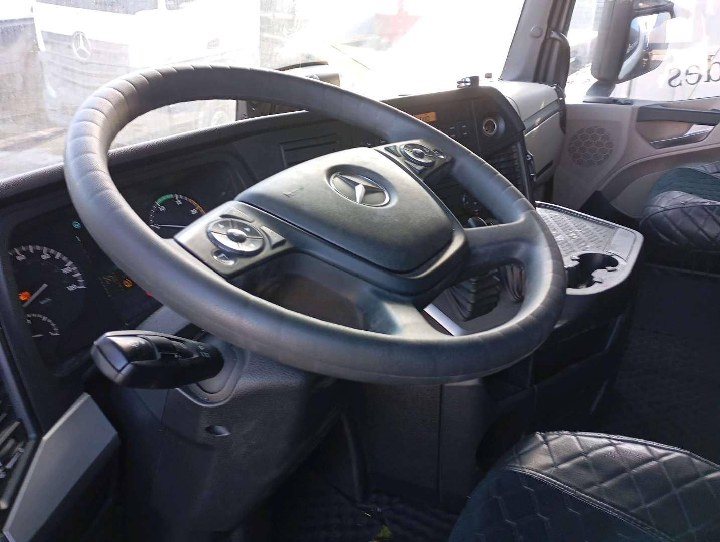 Mercedes-Benz Actros 1853,  306 028 км, 2023 года в лизинг
