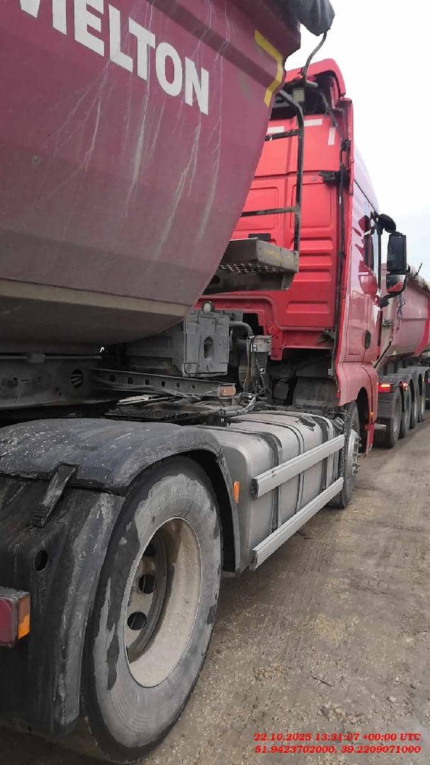Sitrak C7H 4x2 ZZ4186V361HE,  579 859 км, 2023 года в лизинг