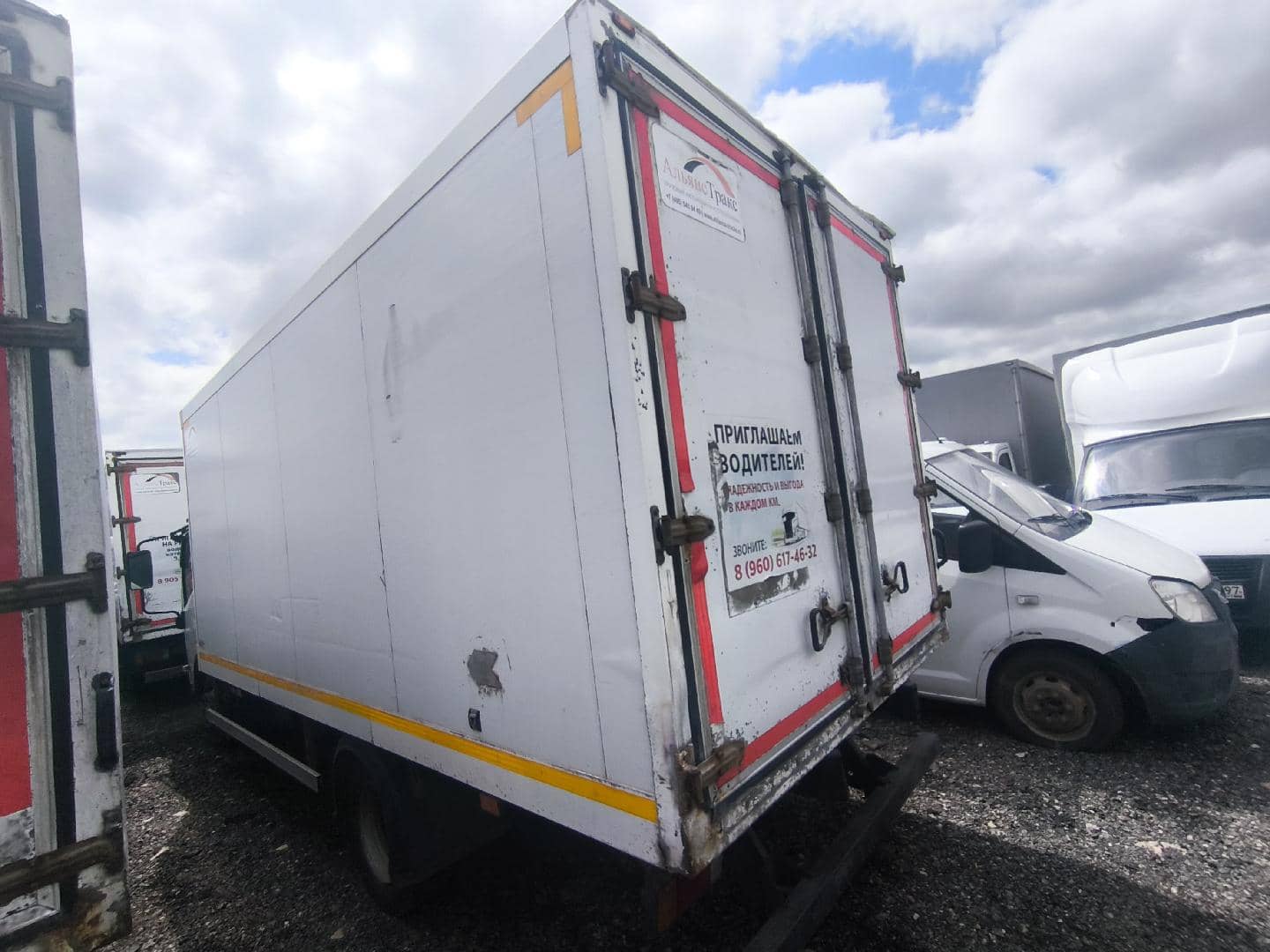 ISUZU NPR75LK,  348 243 км, 2019 года в лизинг