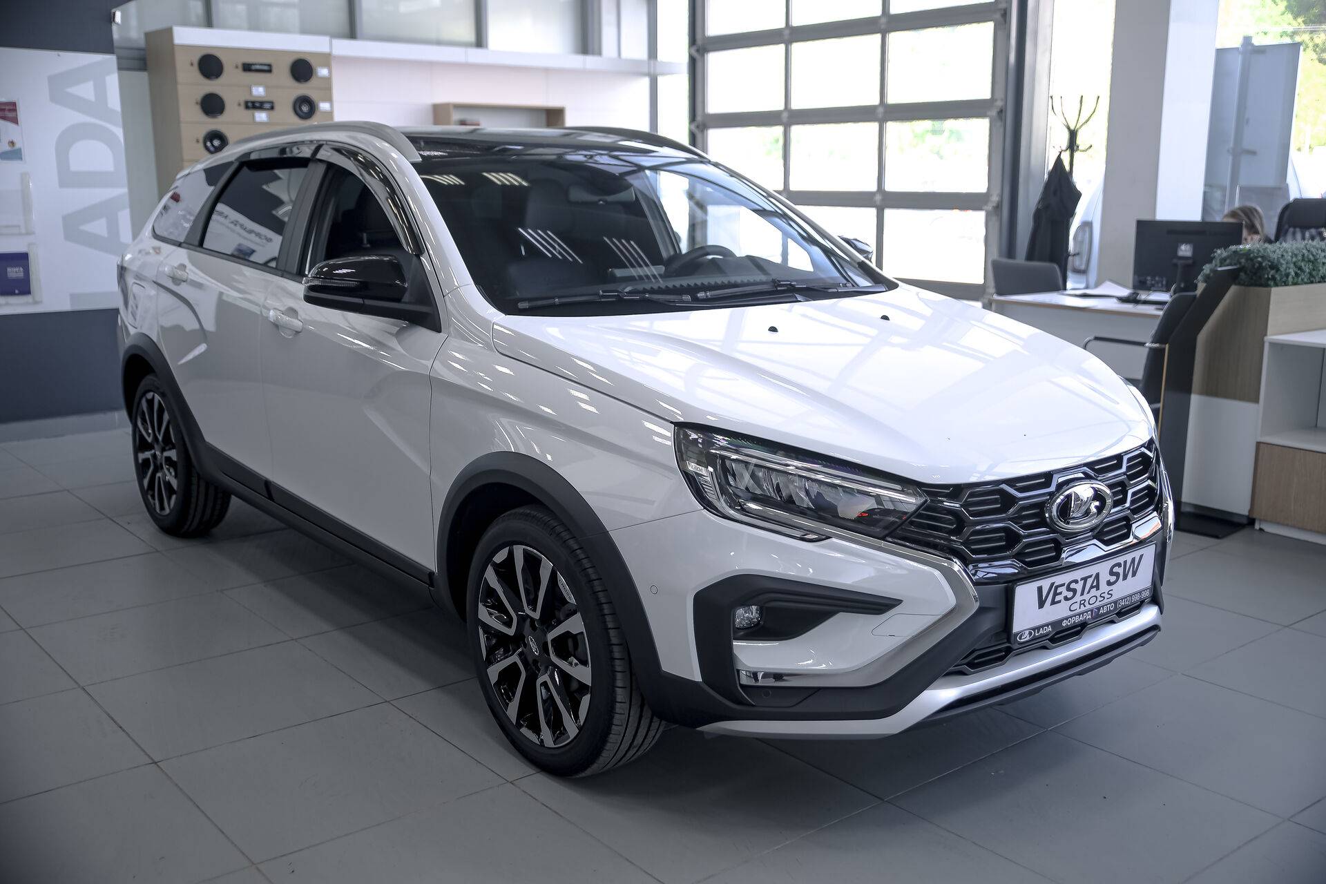 Lada Vesta SW Cross Techno 24 1.8 122hp AT