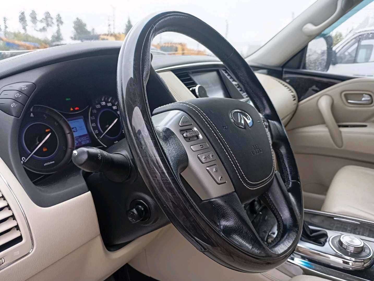 INFINITI QX80,  161 522 км, 2018 года в лизинг