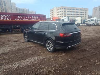 Hongqi HS7