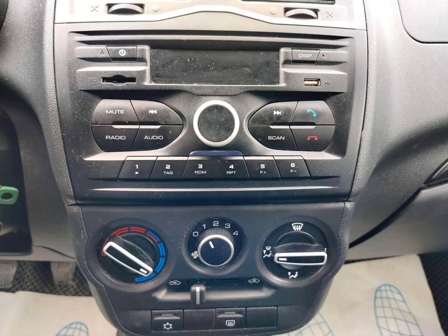 Lada Granta лифтбек,  130 246 км, 2023 года в лизинг