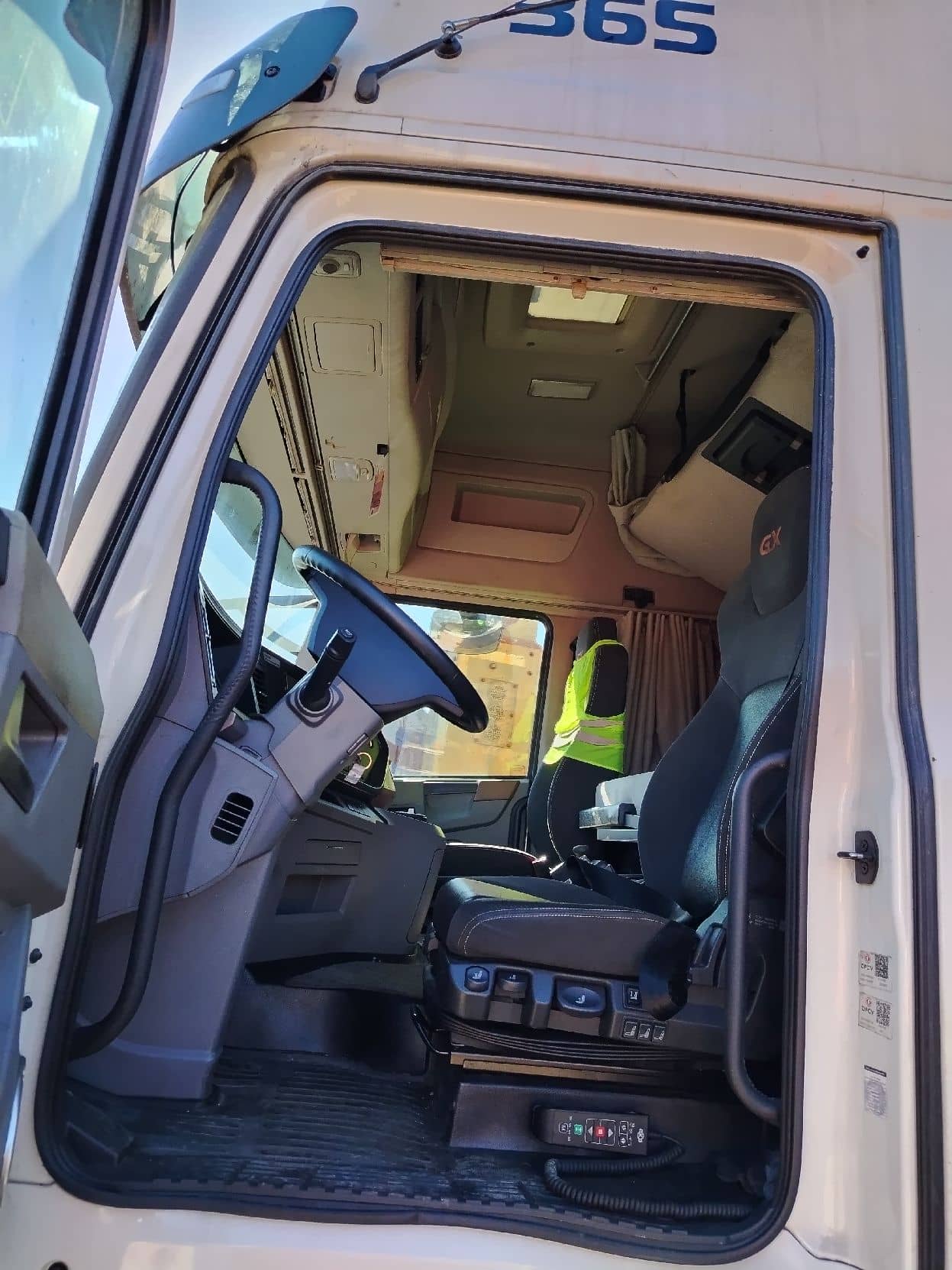 DongFeng GX D111A 4x2,  277 744 км, 2023 года в лизинг