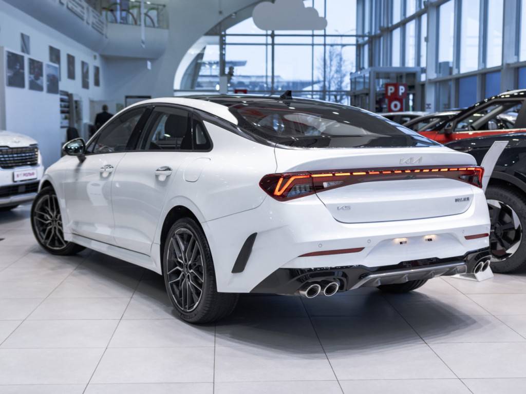 KIA K5 GT Line Ultimate 2.0 8AT 240 hp