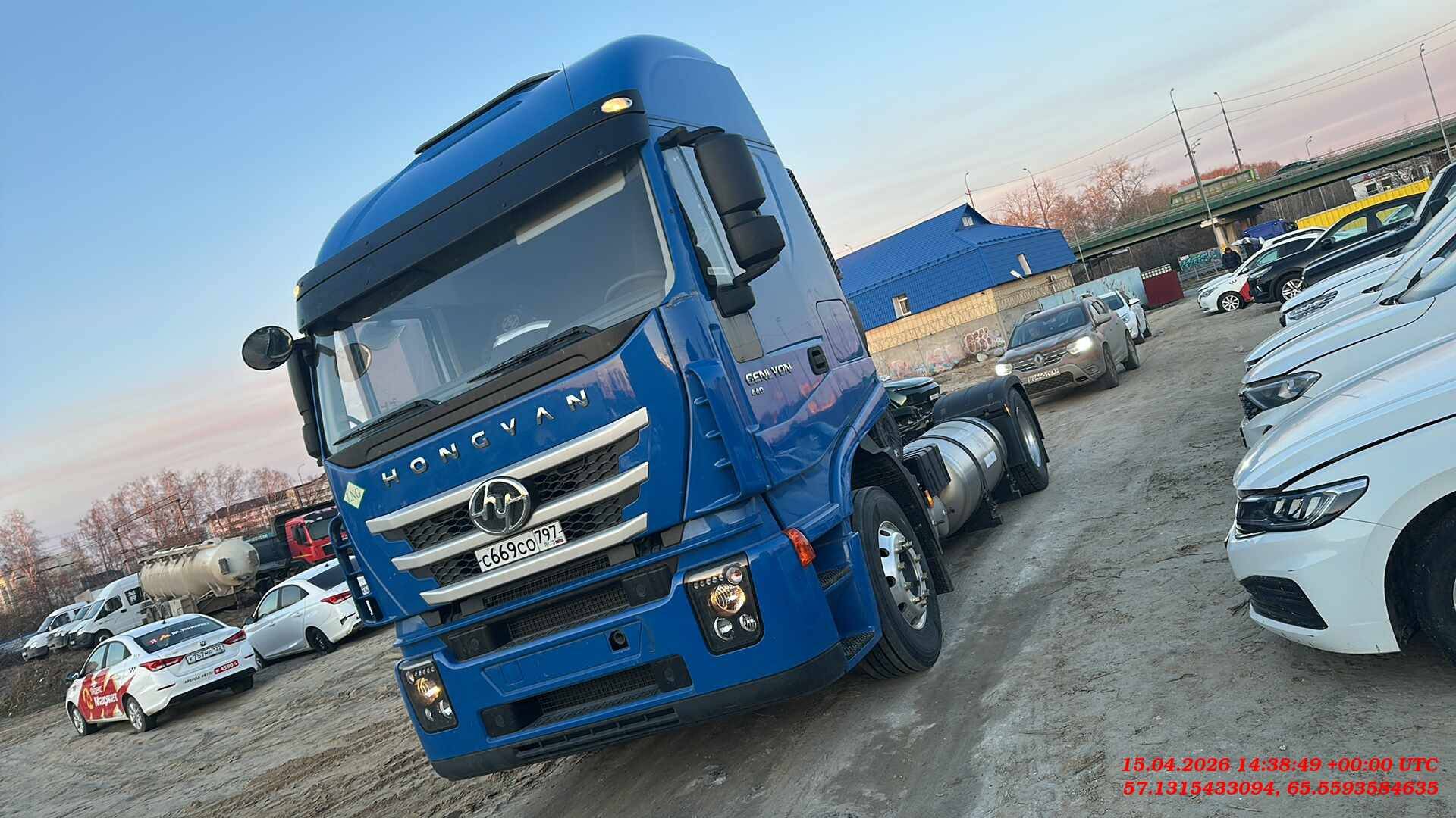 HONGYAN CQ4187HD12381T LNG,  3 771 км, 2023 года в лизинг