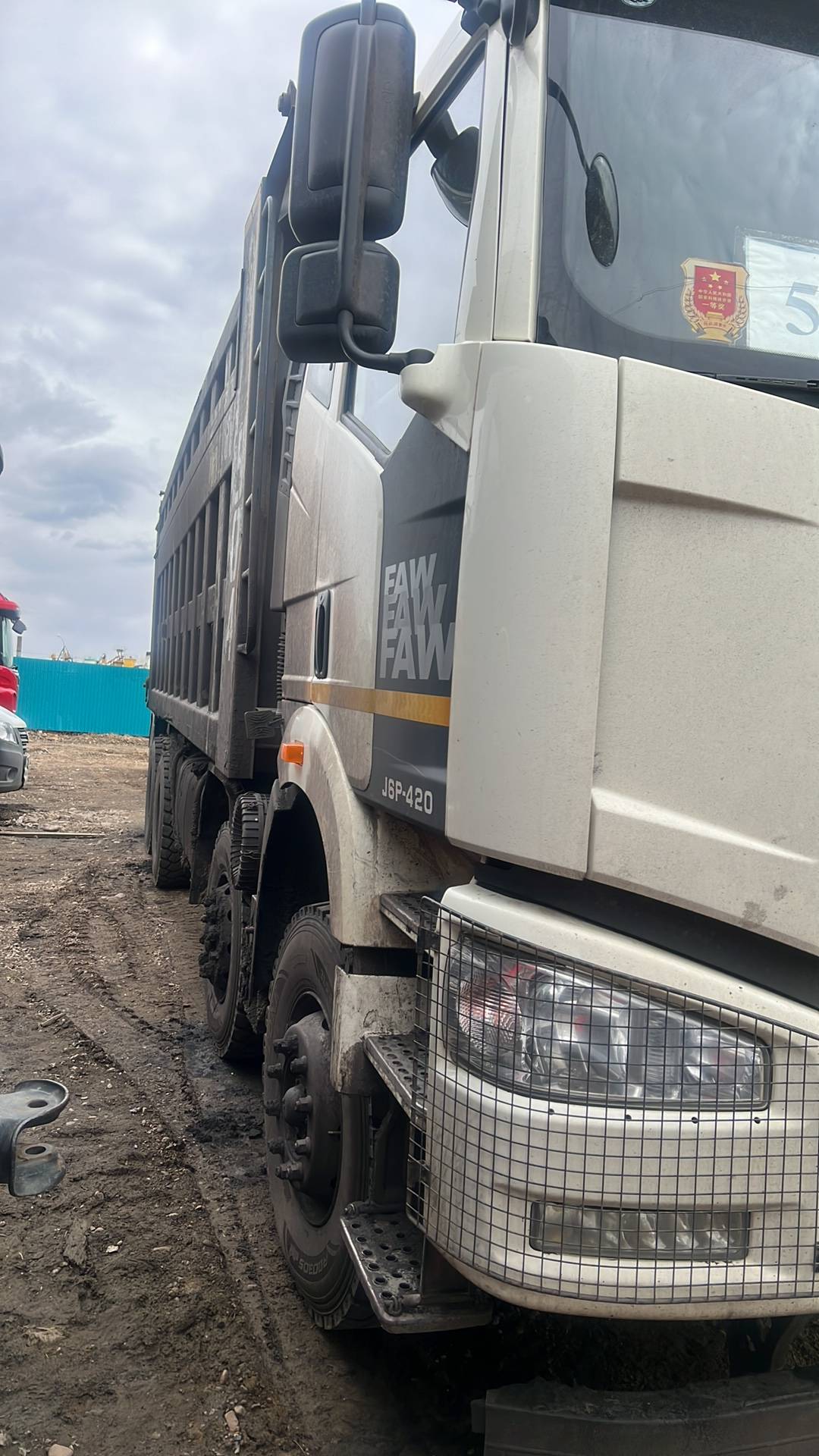 FAW CA3310P66K24T4E5 8х4,  255 722 км, 2023 года