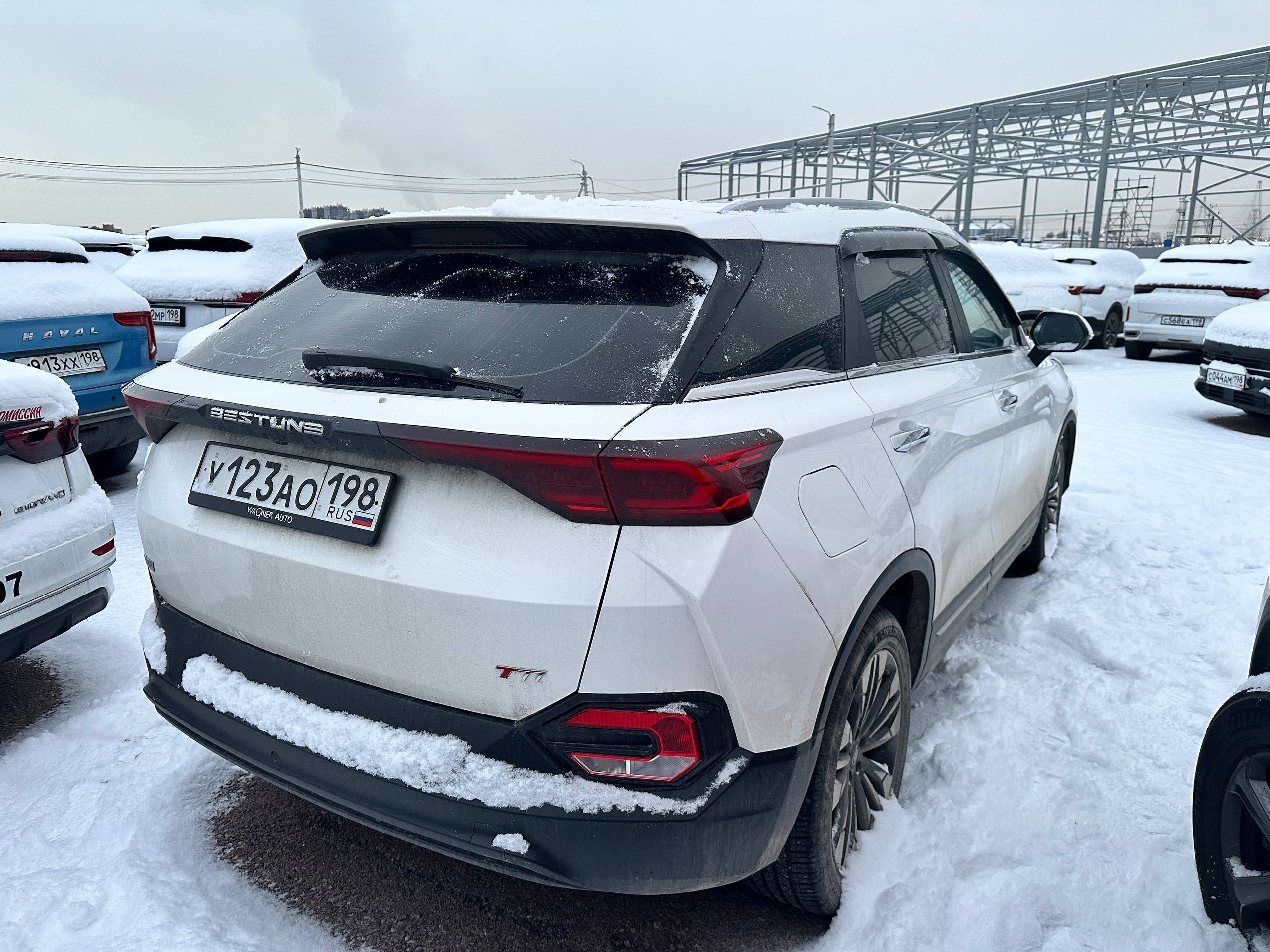 FAW Bestune T77,  72 289 км, 2023 года в лизинг