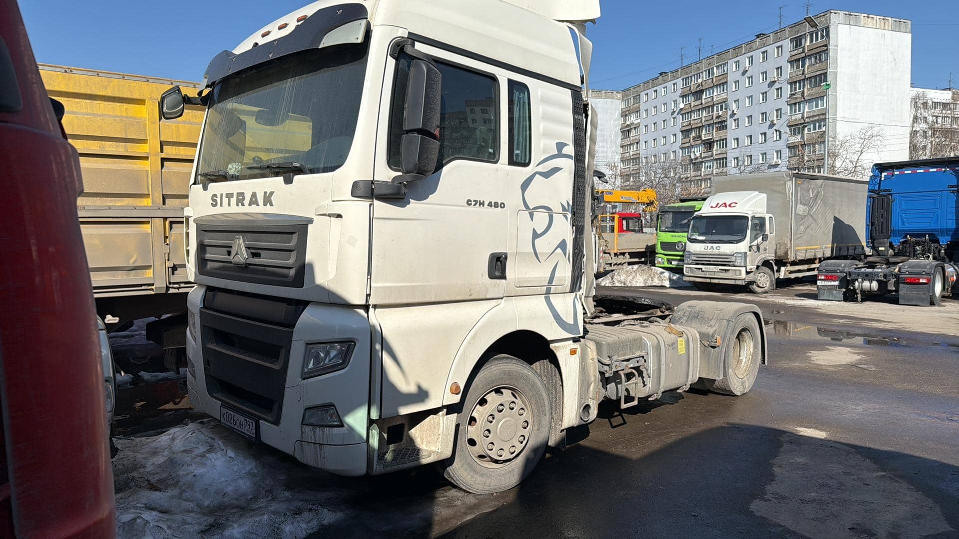 Sitrak ZZ4186V391HE,  350 000 км, 2023 года в лизинг