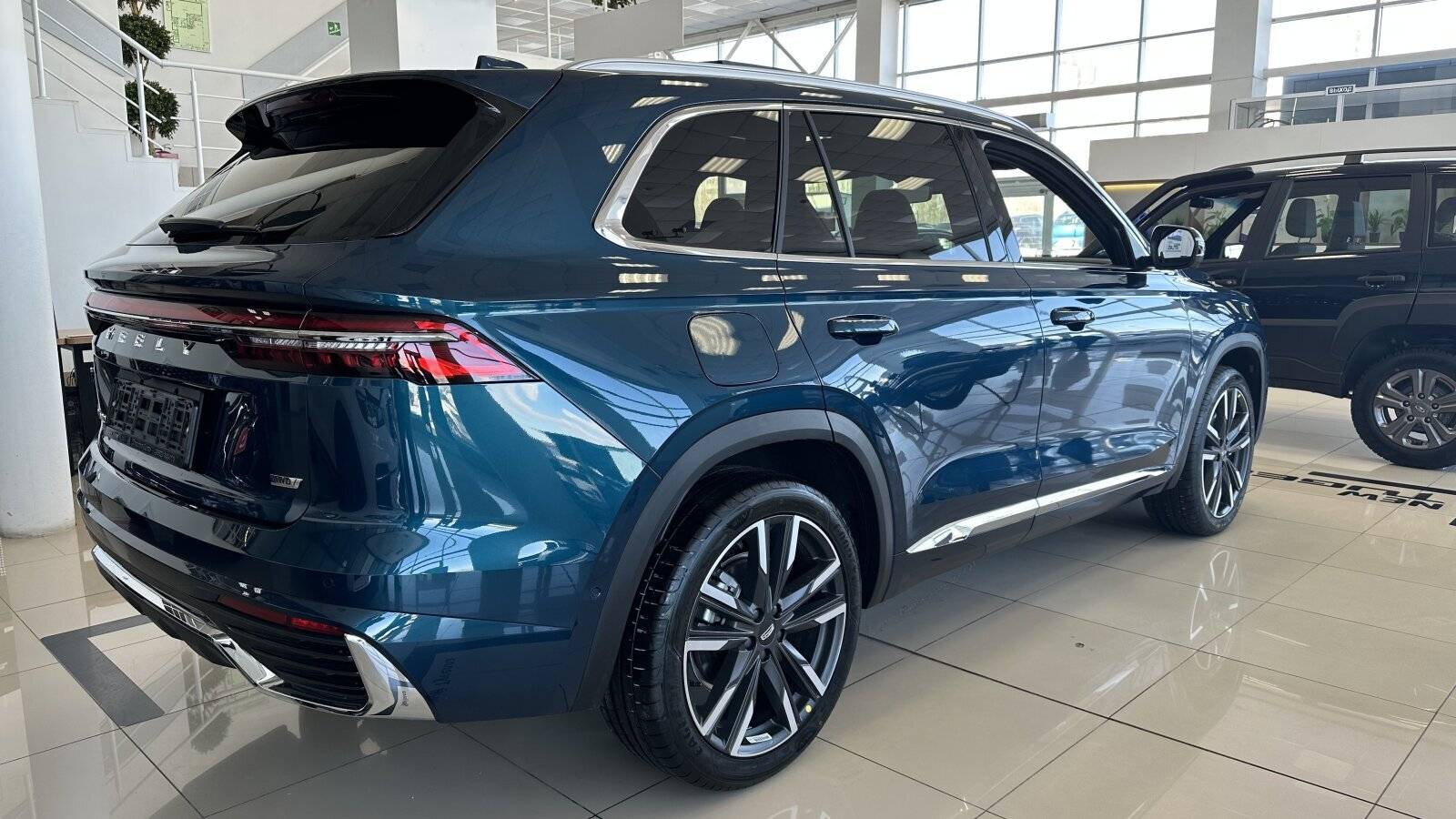 Geely Monjaro Flagship 2.0T (238 hp) 8AT 4WD