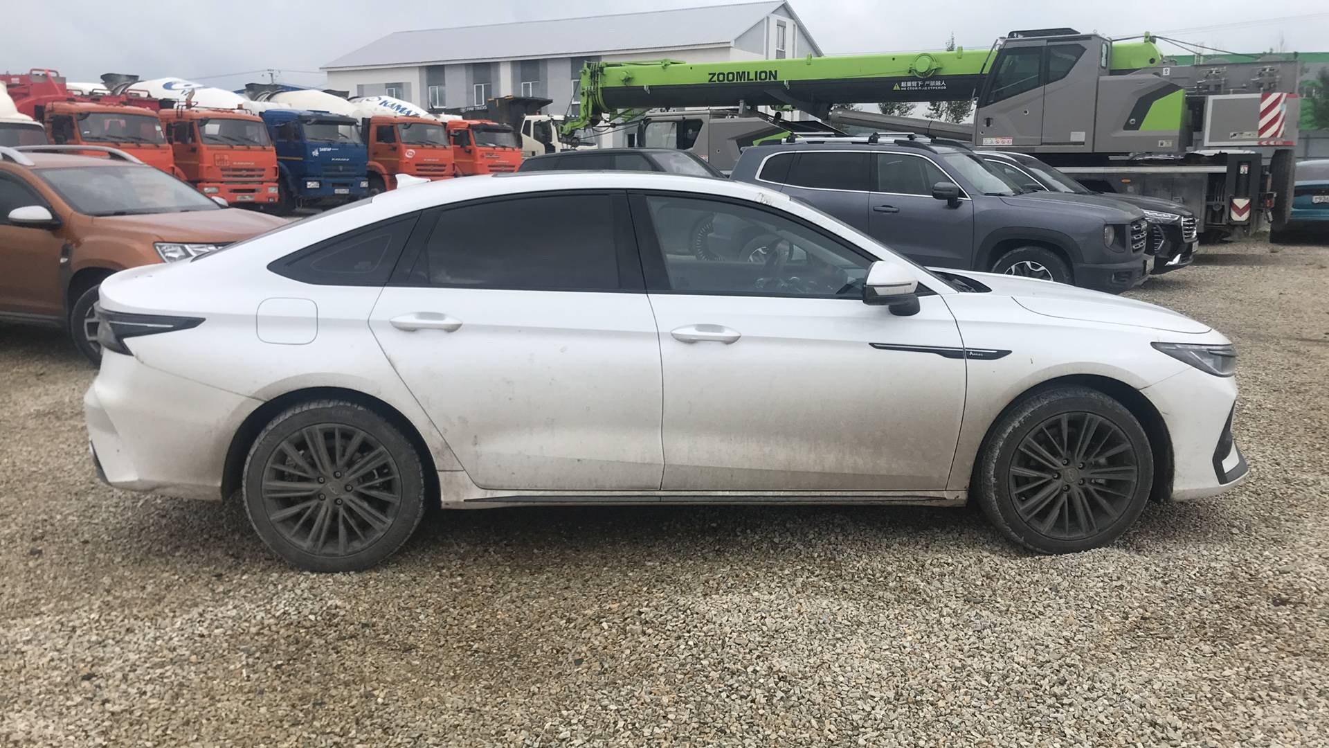 Chery Arrizo 8,  9 985 км, 2024 года в лизинг