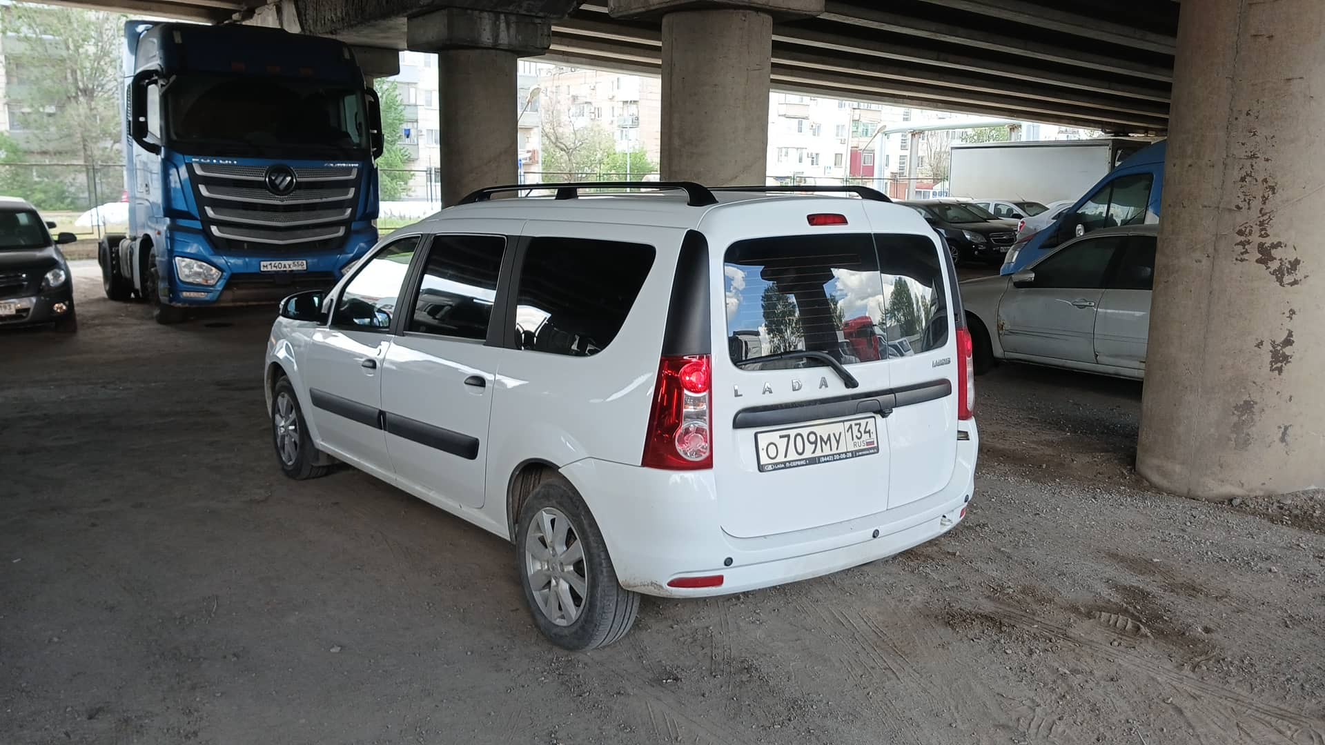 Lada Largus Кросс,  42 847 км, 2024 года в лизинг