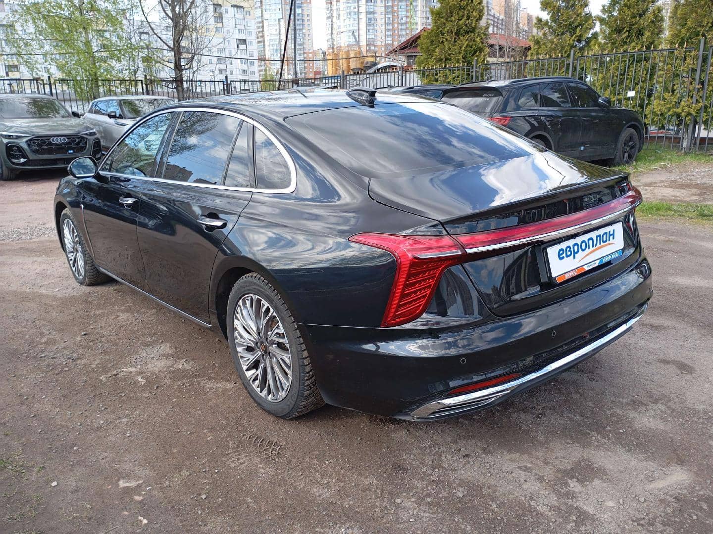 Hongqi H5,  145 054 км, 2024 года в лизинг