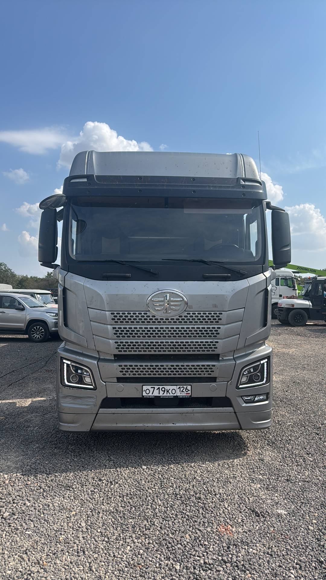 FAW CA4183P25K2NE6A80 4x2,  146 386 км, 2024 года в лизинг