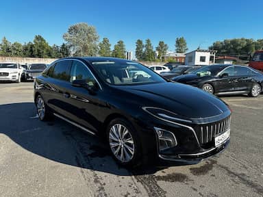 Hongqi E-QM5