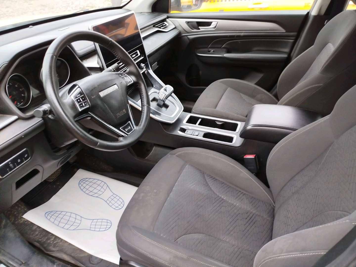 Haval M6,  209 935 км, 2023 года в лизинг