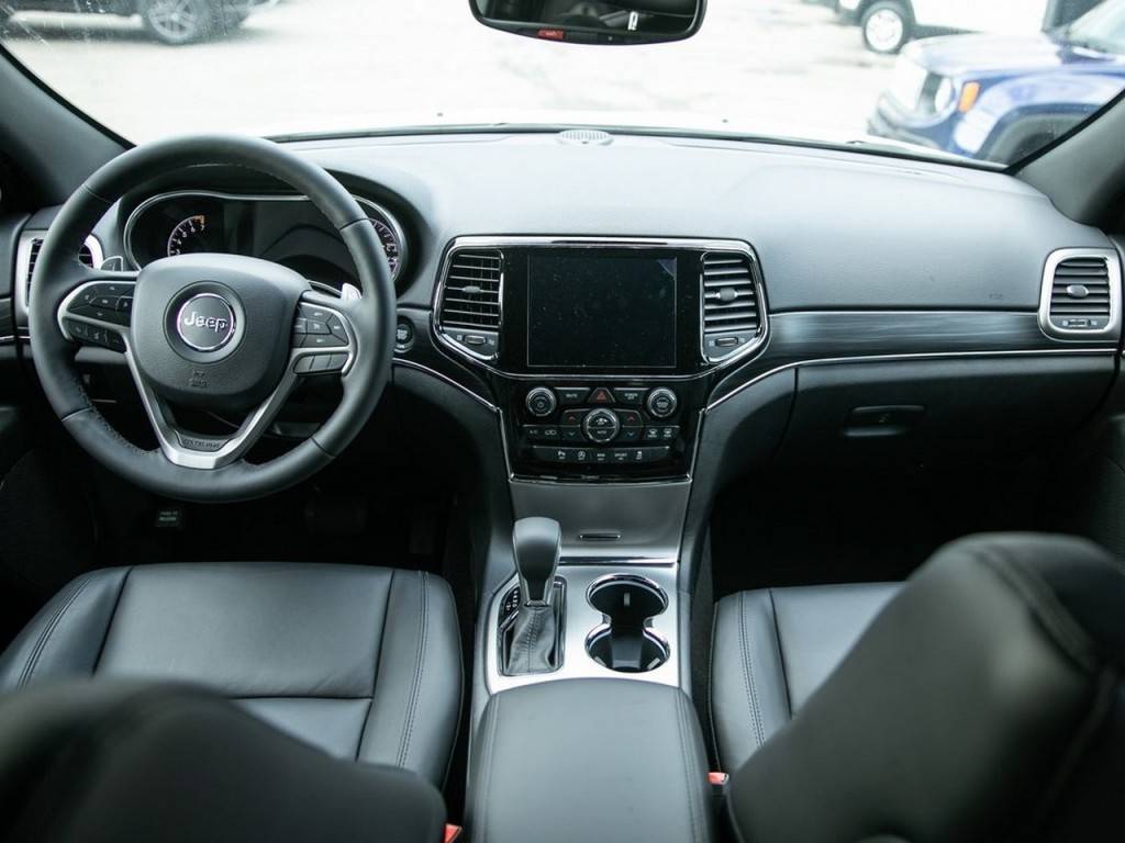 Jeep Grand Cherokee Limited 2.0 AT 4WD