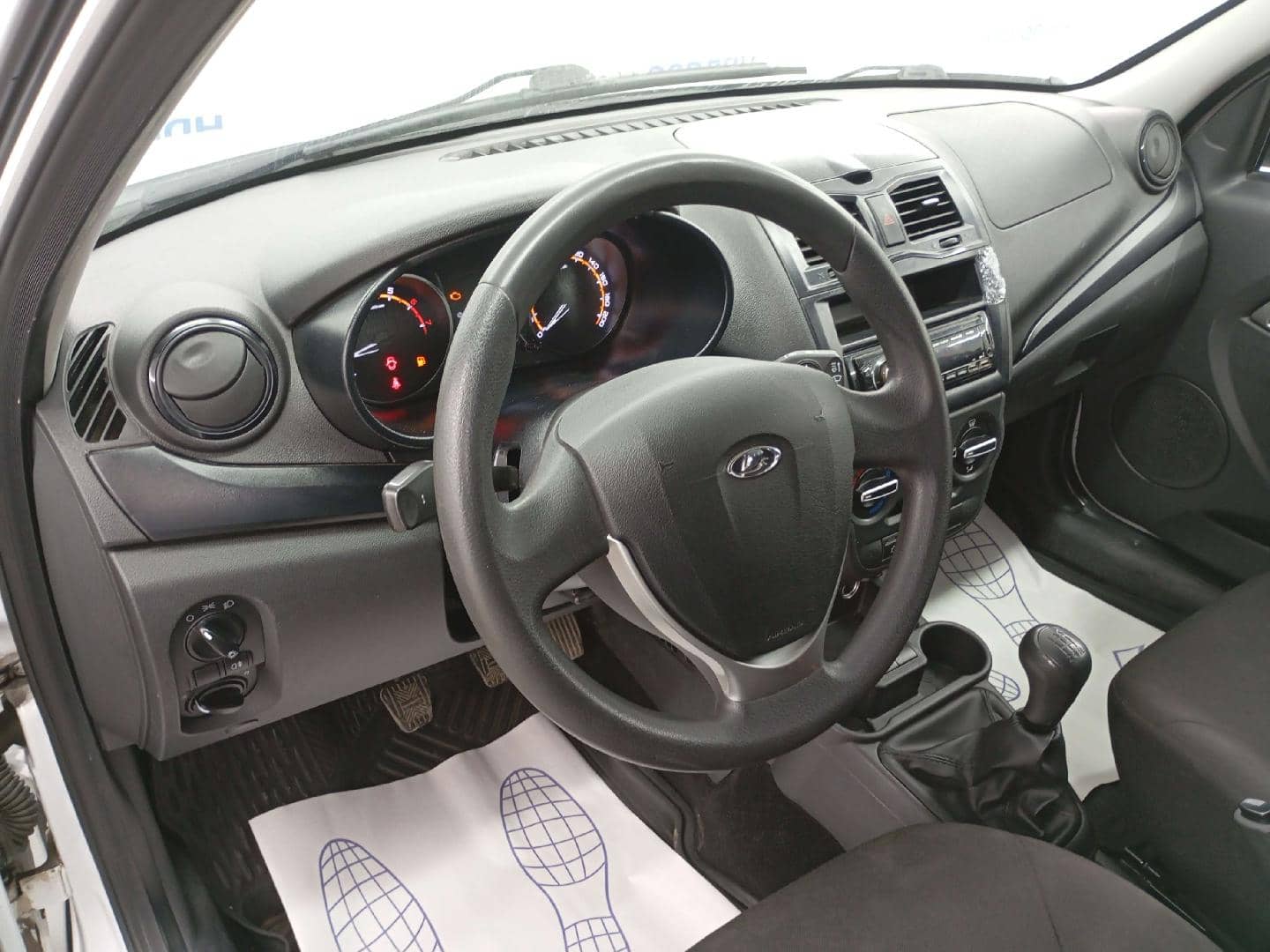 Lada Granta седан,  102 918 км, 2023 года в лизинг