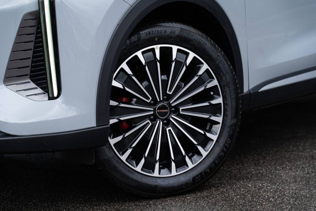 EXEED RX Городской 2.0Т АТ полный привод (Urban)