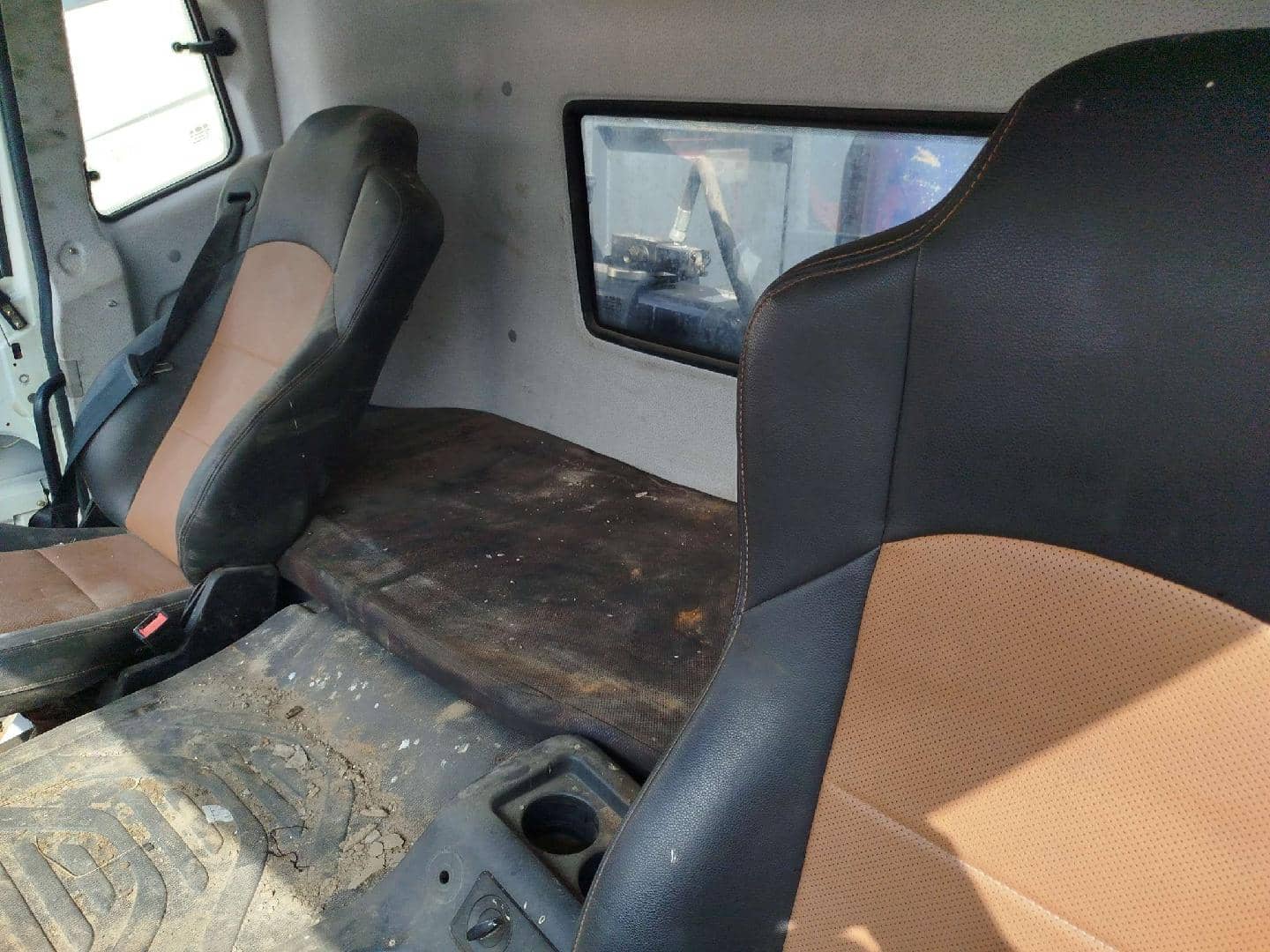 FAW CA3250P66K24L1TE5 6x6,  100 км, 2023 года в лизинг