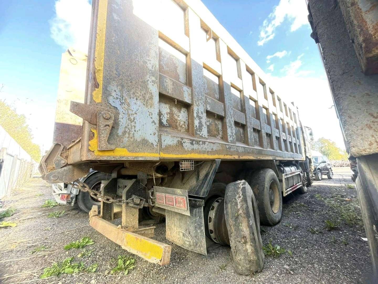 FAW CA3310P66K24T4E5 8х4,  152 454 км, 2022 года в лизинг