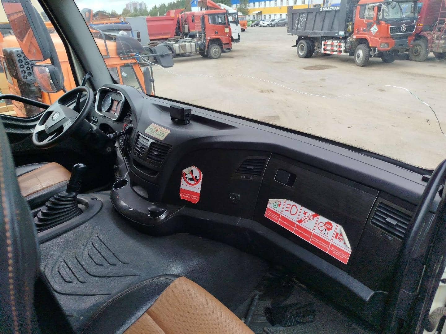 FAW CA3250P66K24L1TE5 6x6,  69 363 км, 2022 года в лизинг
