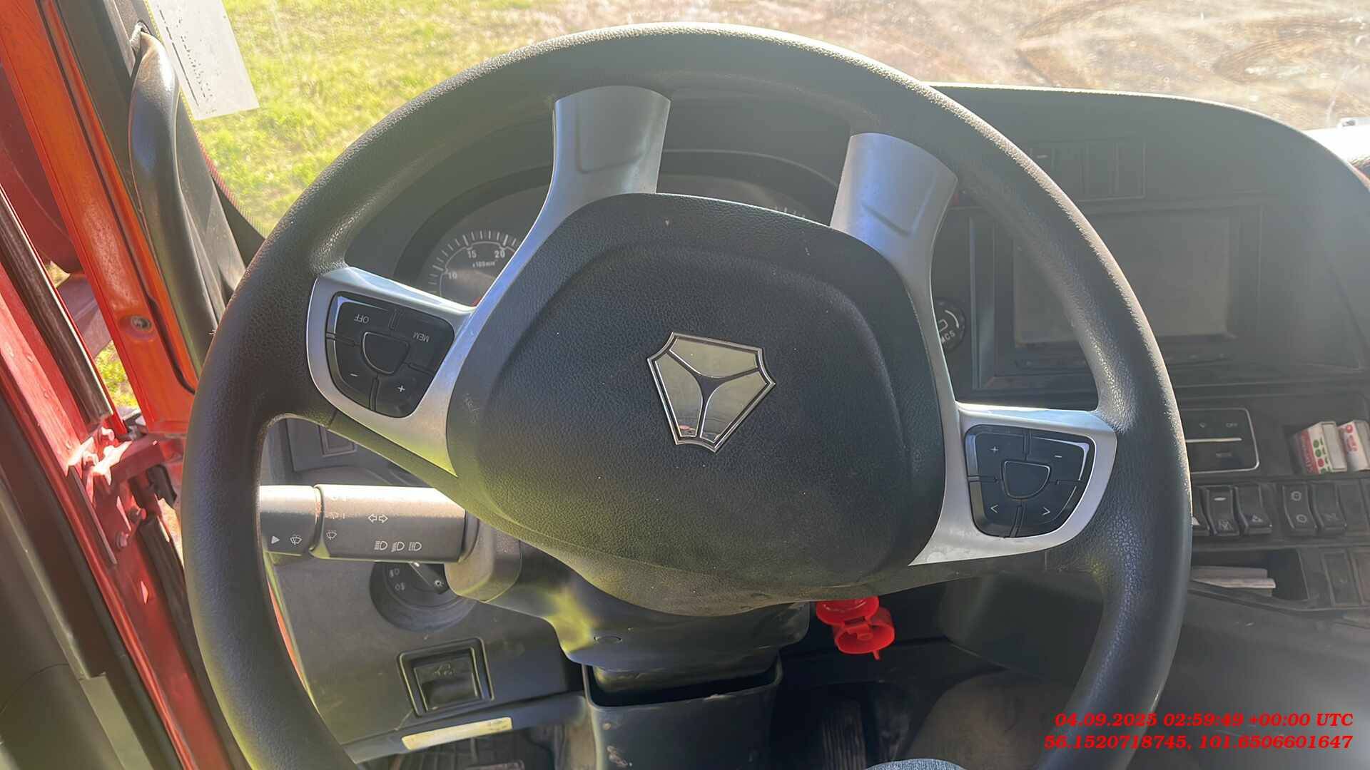 Sitrak ZZ4406V395ME 6x6,  85 255 км, 2023 года в лизинг