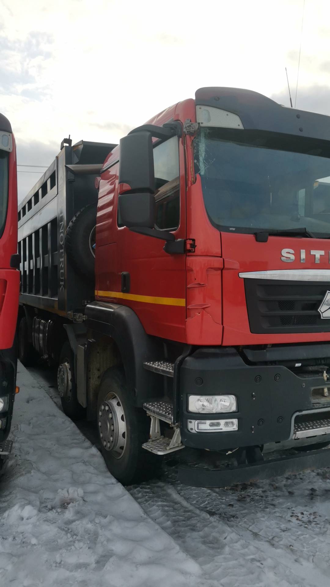 Sitrak ZZ3316V386ME
