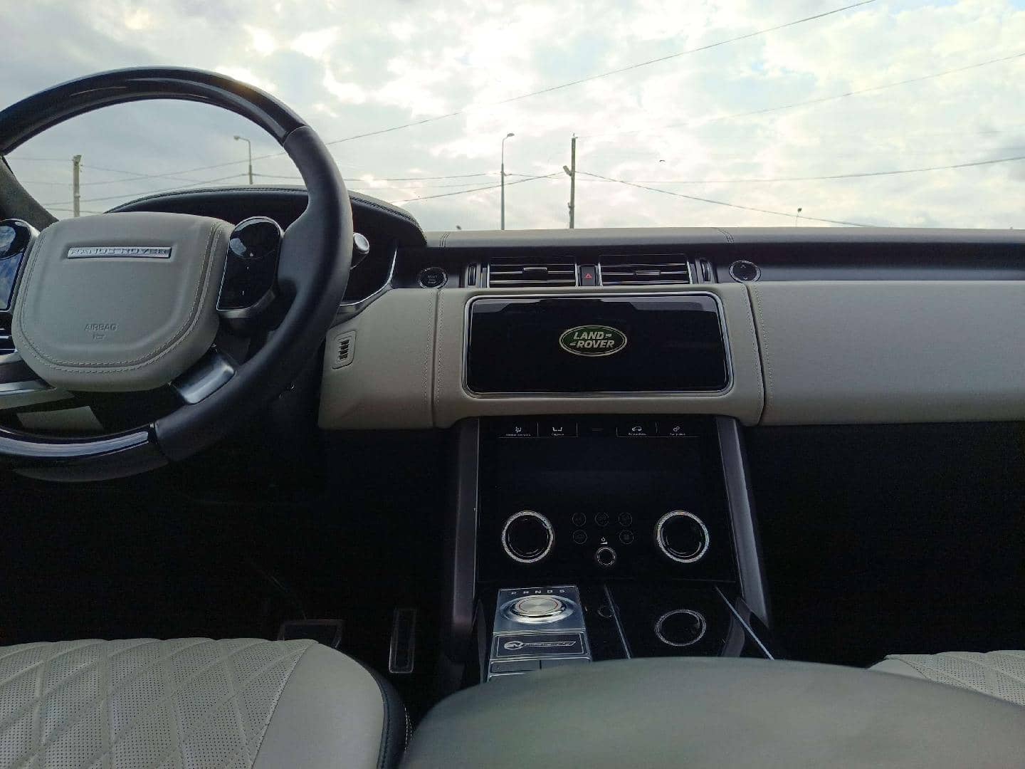Land Rover Range Rover,  68 931 км, 2019 года в лизинг