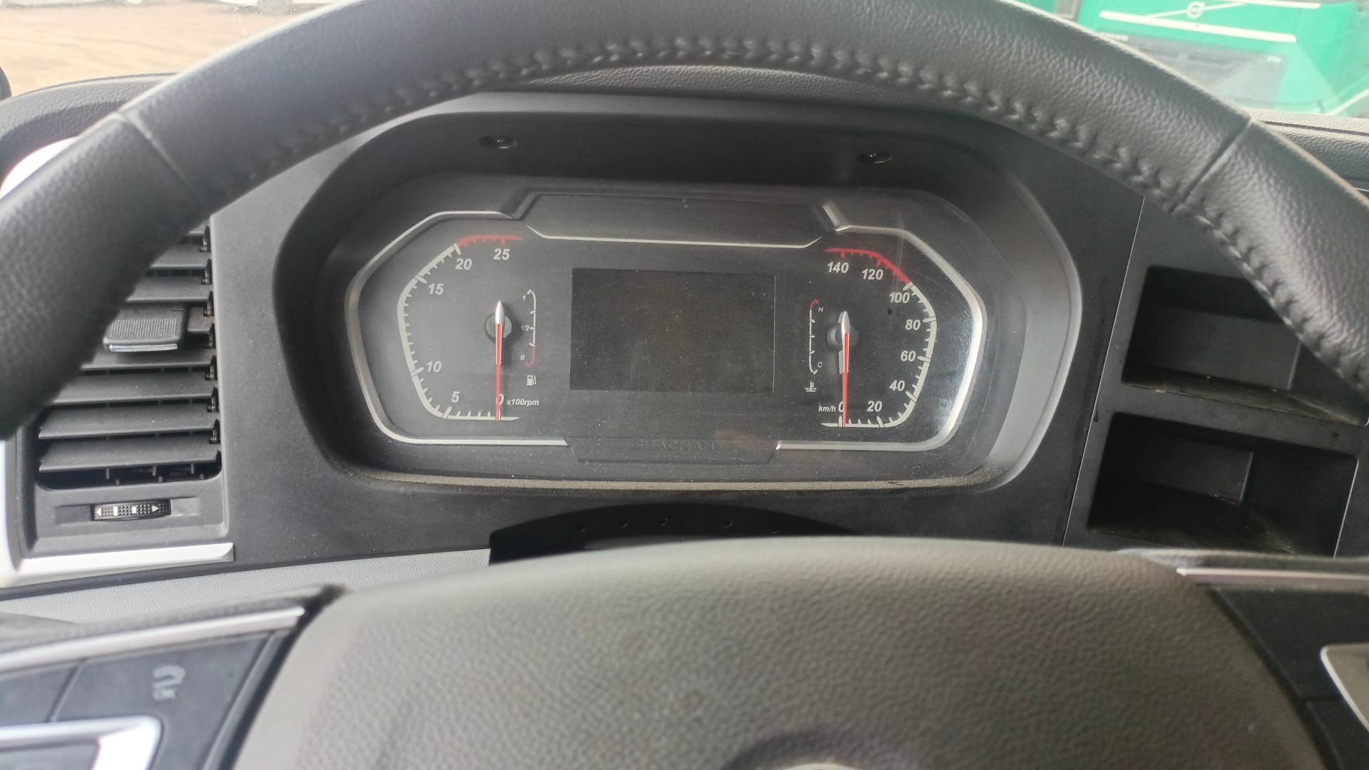 Shacman SX33186V366,  50 476 км, 2024 года в лизинг