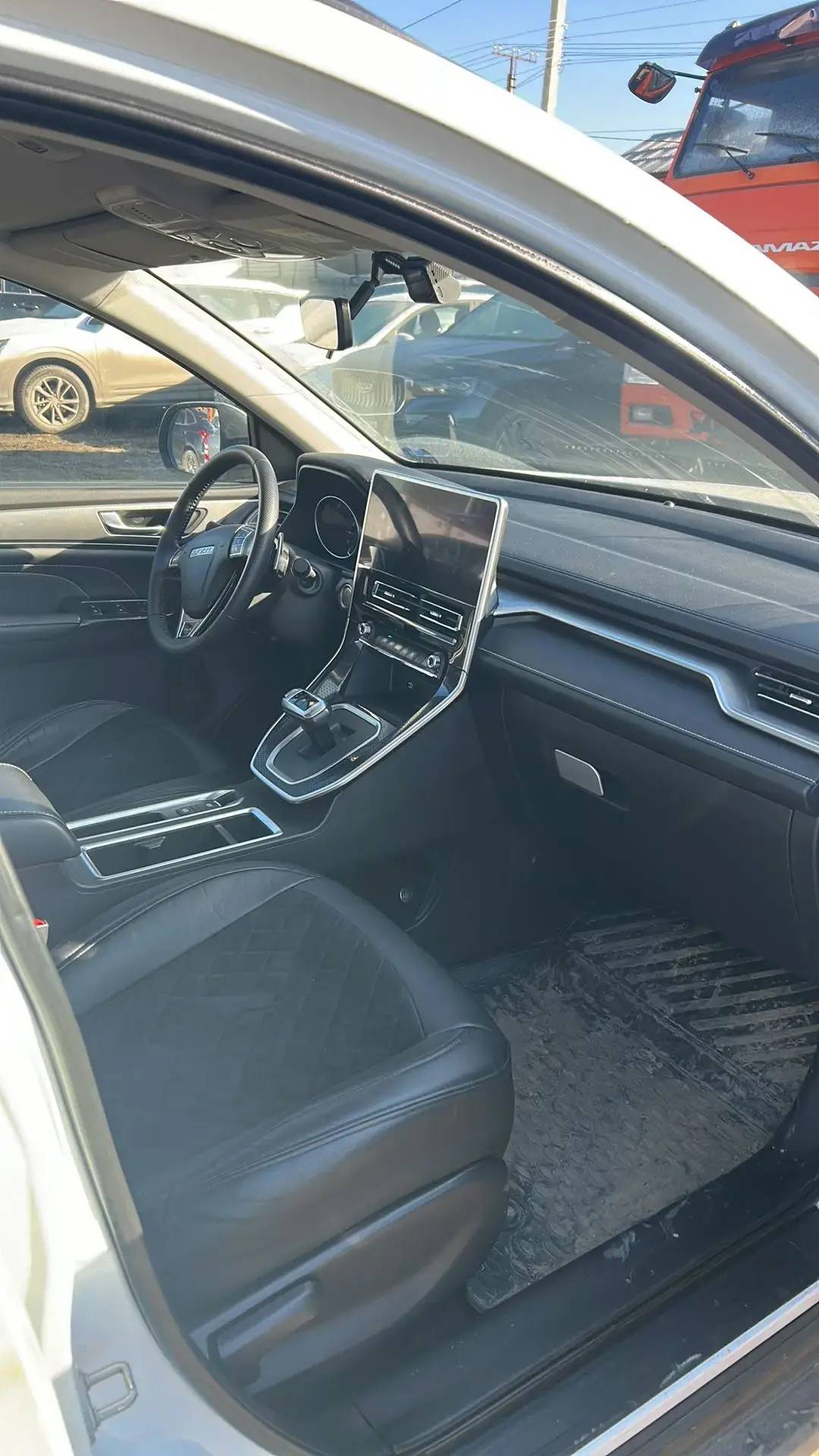 Haval M6,  62 817 км, 2024 года в лизинг