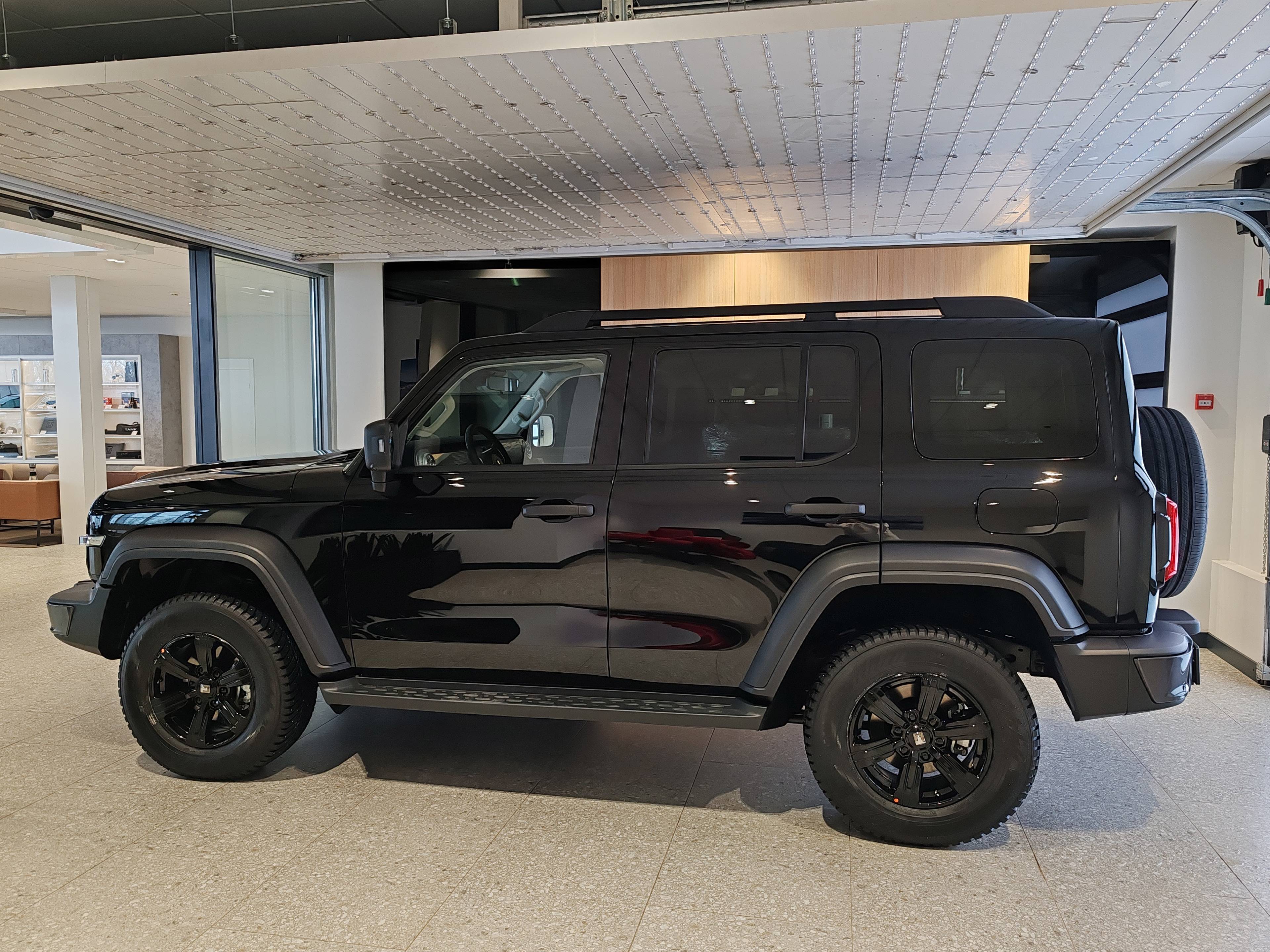 Tank 300 City Premium 2.0 8AT 4WD