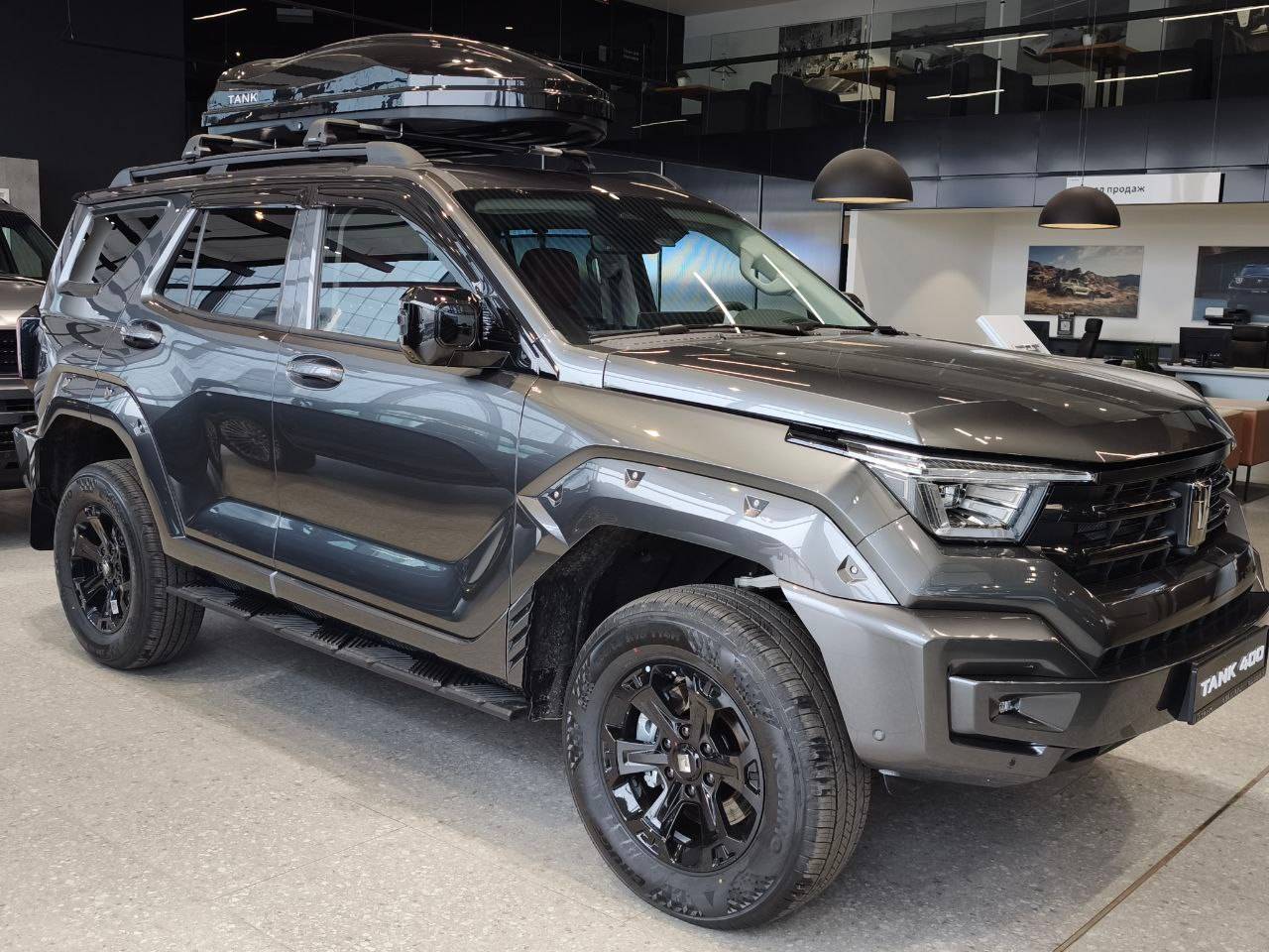 Tank 400 2.0T AT 4WD Premium