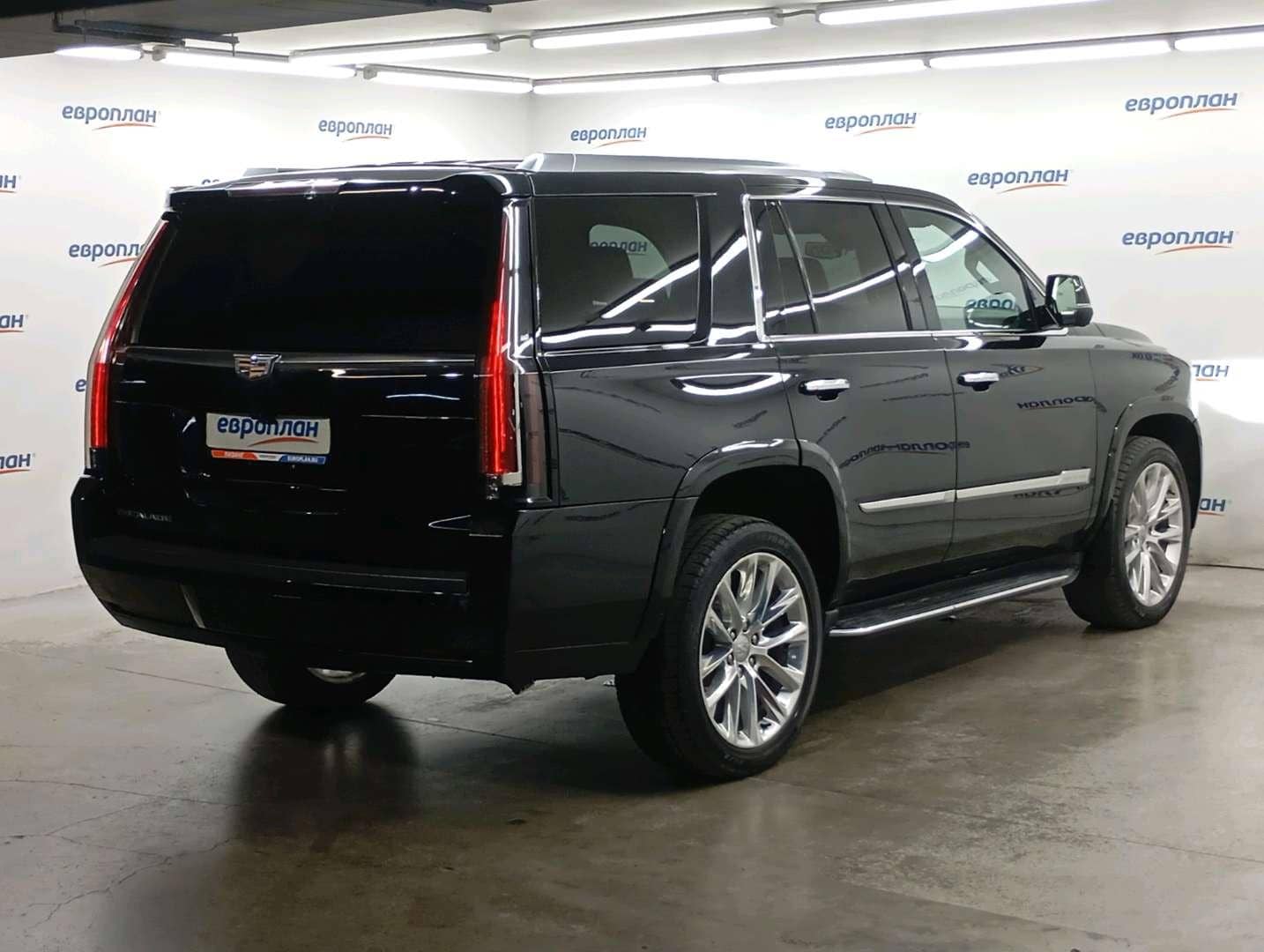Cadillac Escalade,  121 043 км, 2020 года в лизинг