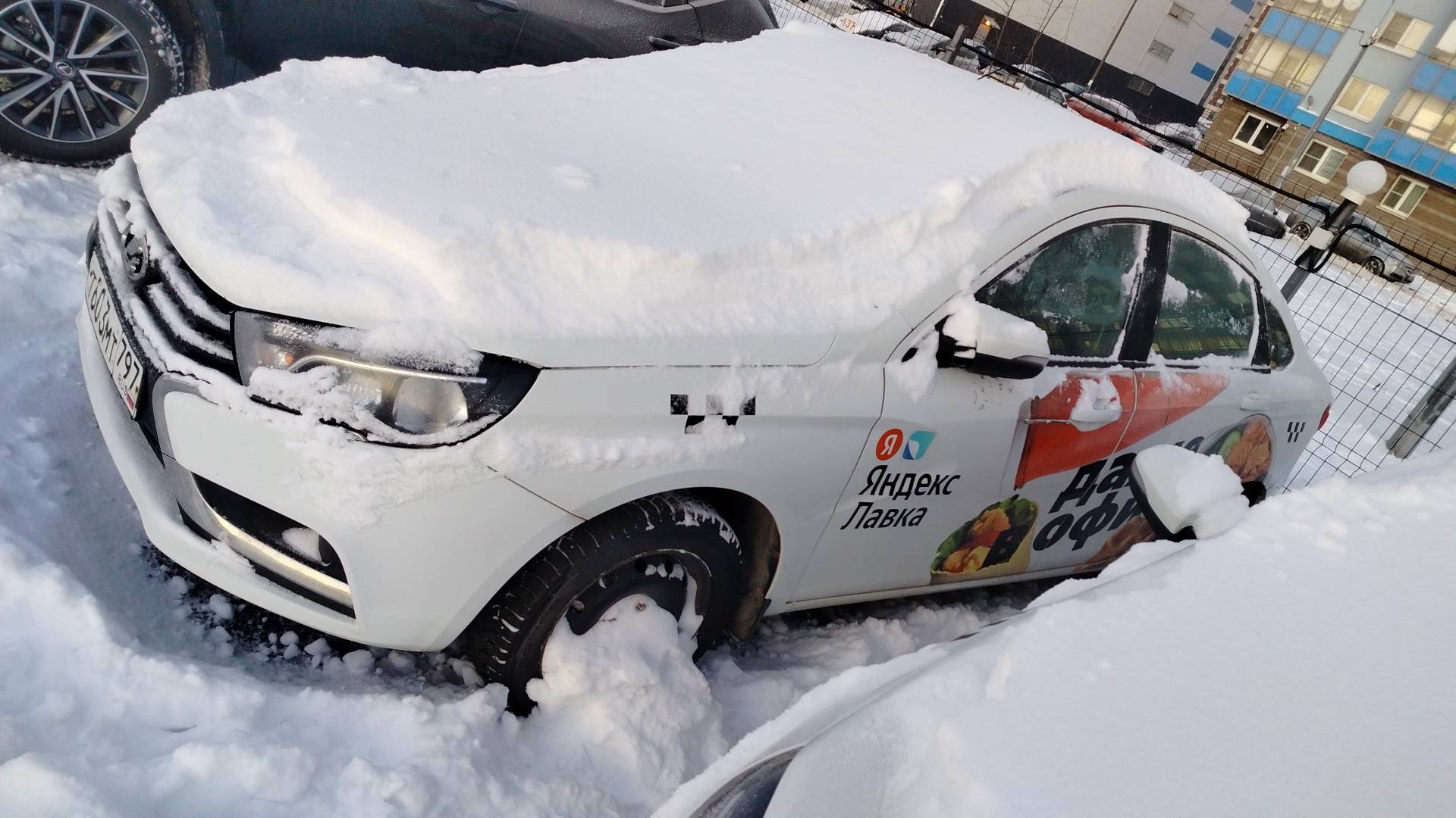 Lada Vesta седан,  100 000 км, 2022 года в лизинг