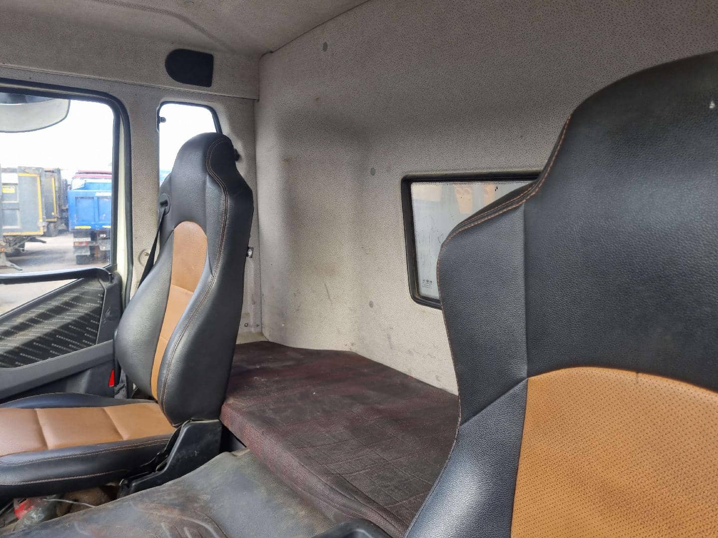 FAW CA3250P66K24L1TE5 6x6,  137 447 км, 2023 года в лизинг
