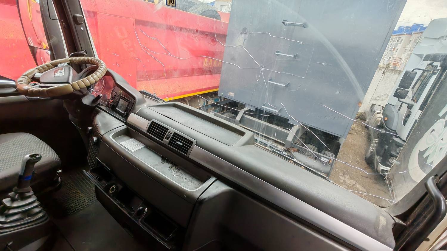 MAN TGX 18.440 4X2 BLS (XL),  1 100 000 км, 2014 года в лизинг