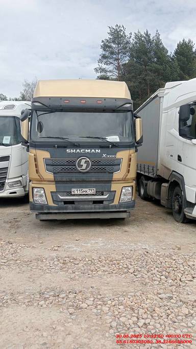 Shacman SX42584W324C