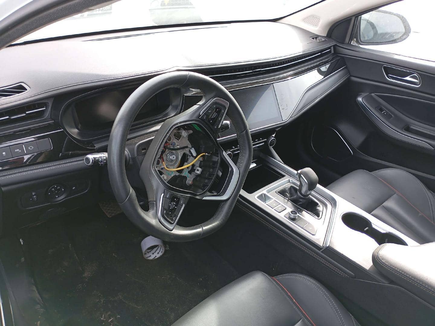 OMODA S5,  40 000 км, 2023 года в лизинг