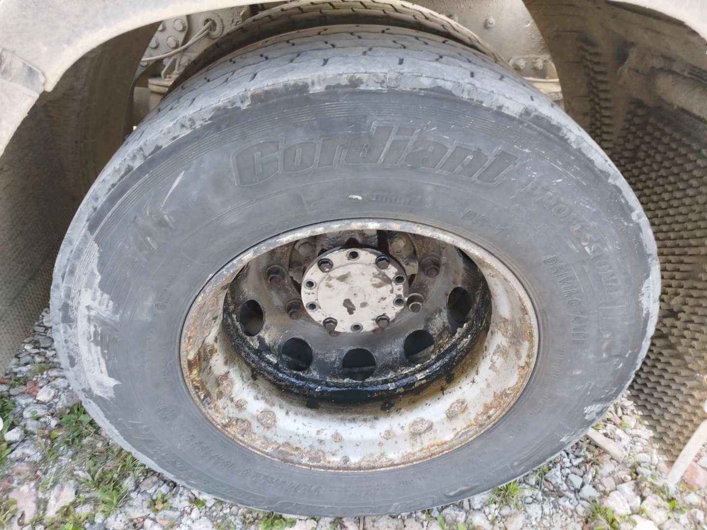 Sitrak C7H 4x2 ZZ4186V361HE,  560 000 км, 2022 года в лизинг