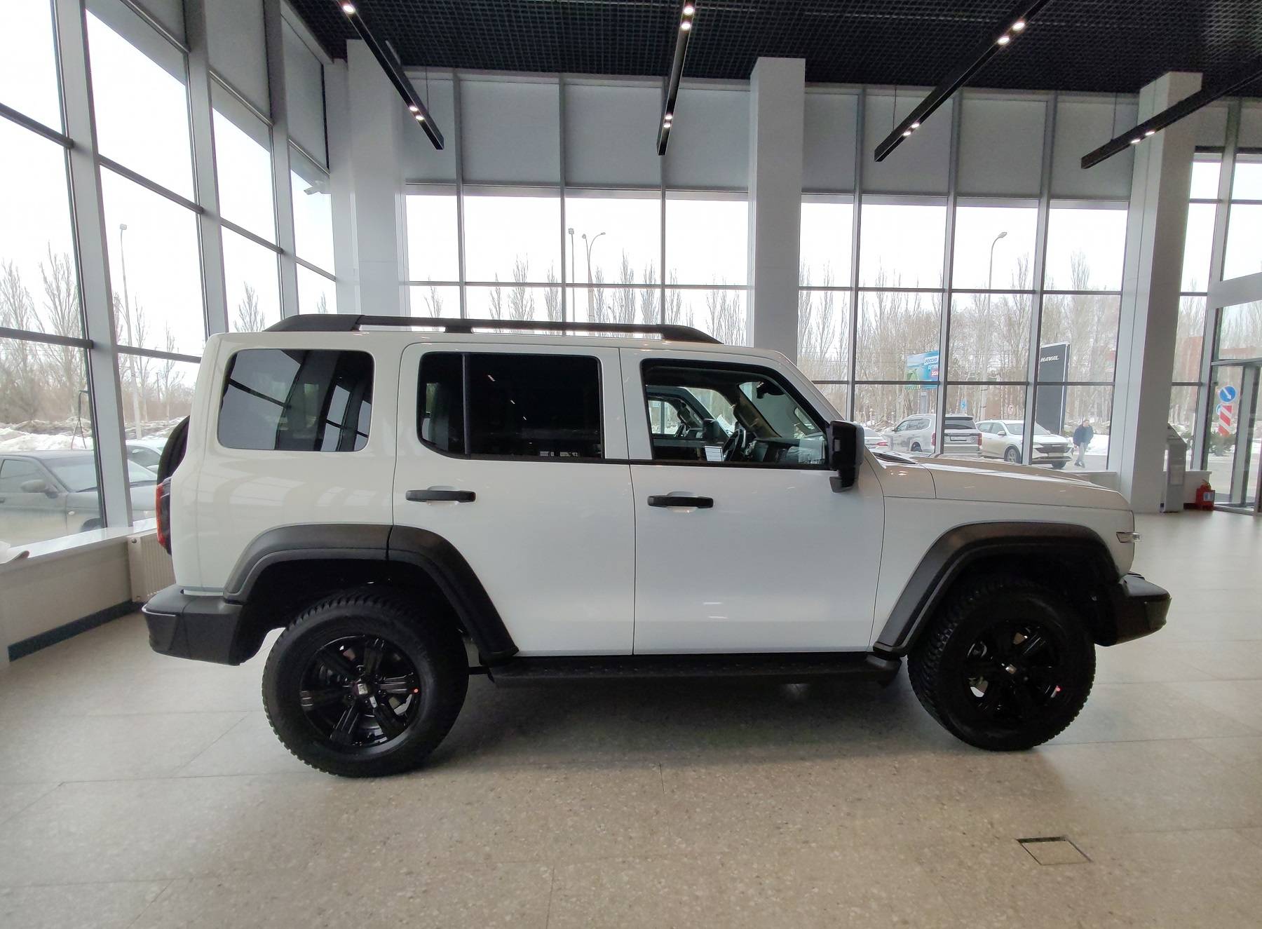 Tank 300 City Premium 2.0 8AT 4WD