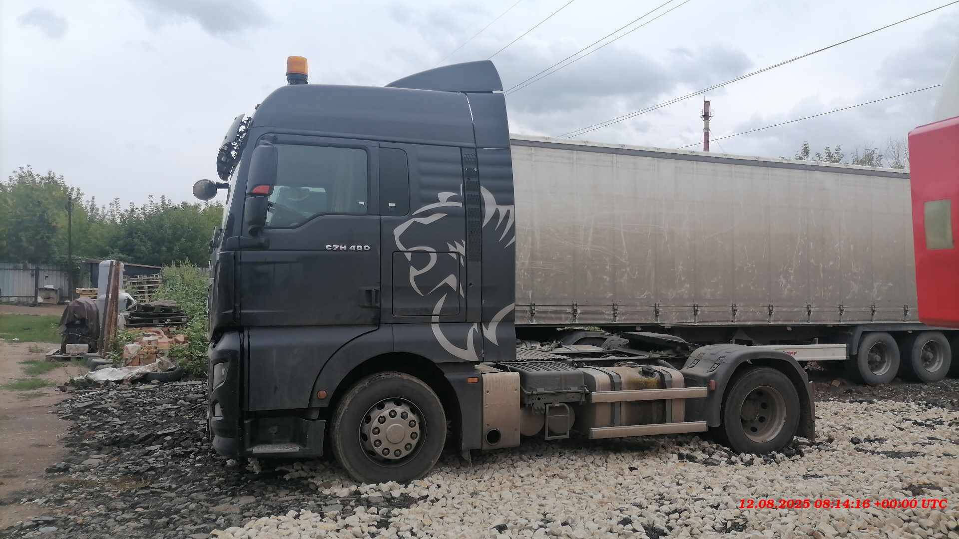 SINOTRUK ZZ4257V324HF1B,  150 000 км, 2024 года в лизинг